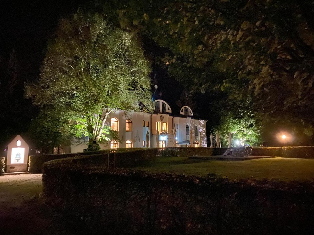 Lesni Hotel Perslak Nova Bystrice Luaran gambar