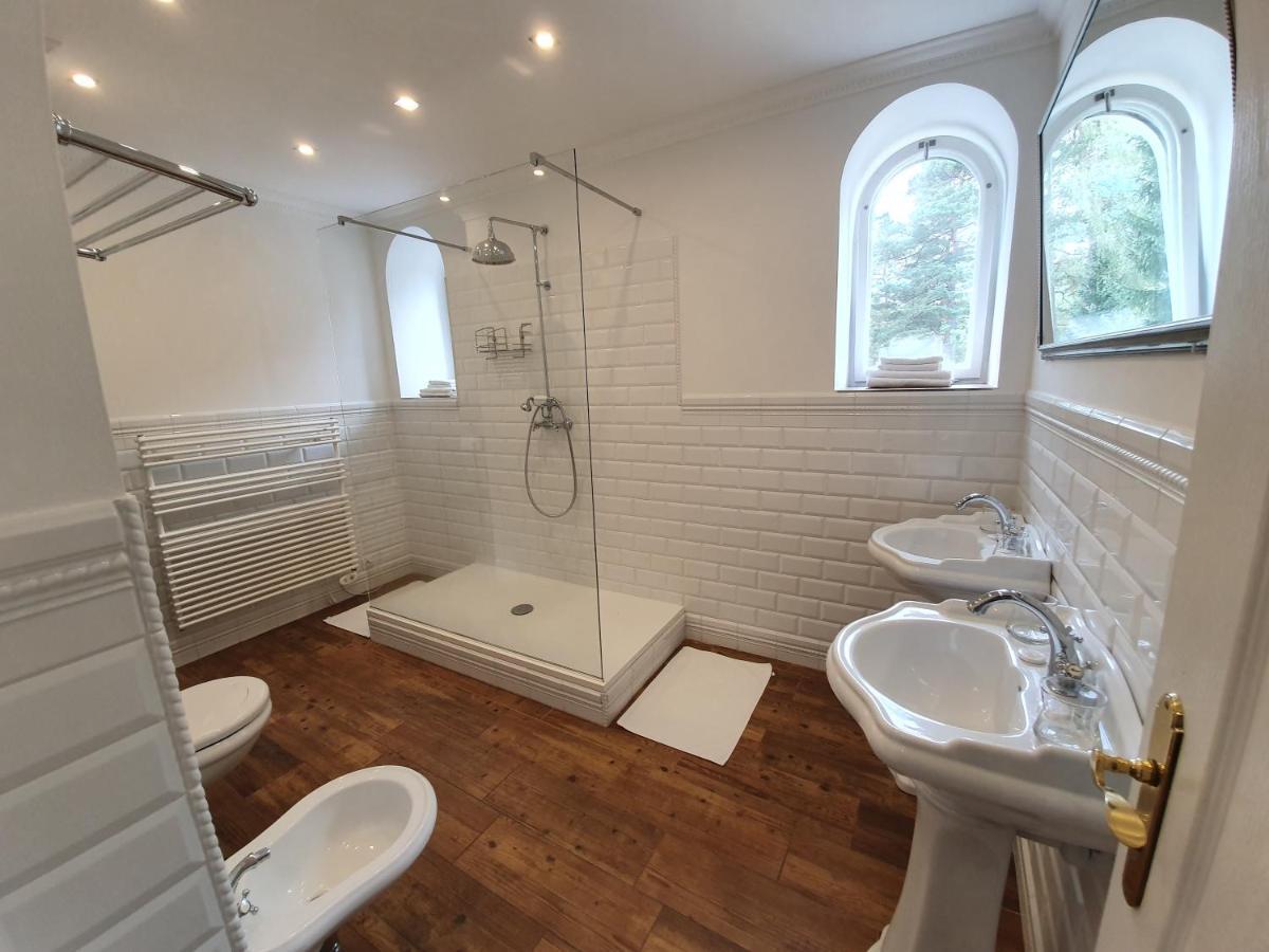 Lesni Hotel Perslak Nova Bystrice Luaran gambar