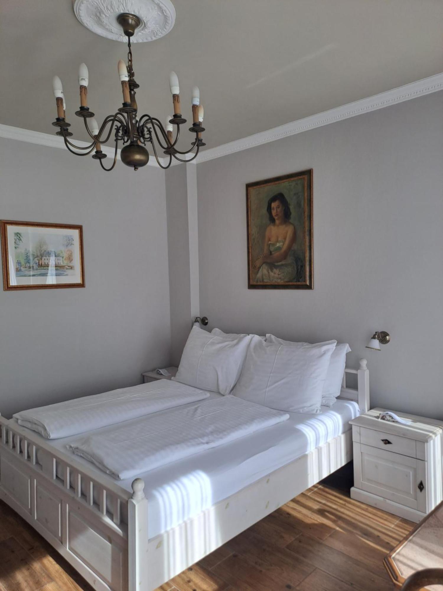 Lesni Hotel Perslak Nova Bystrice Luaran gambar